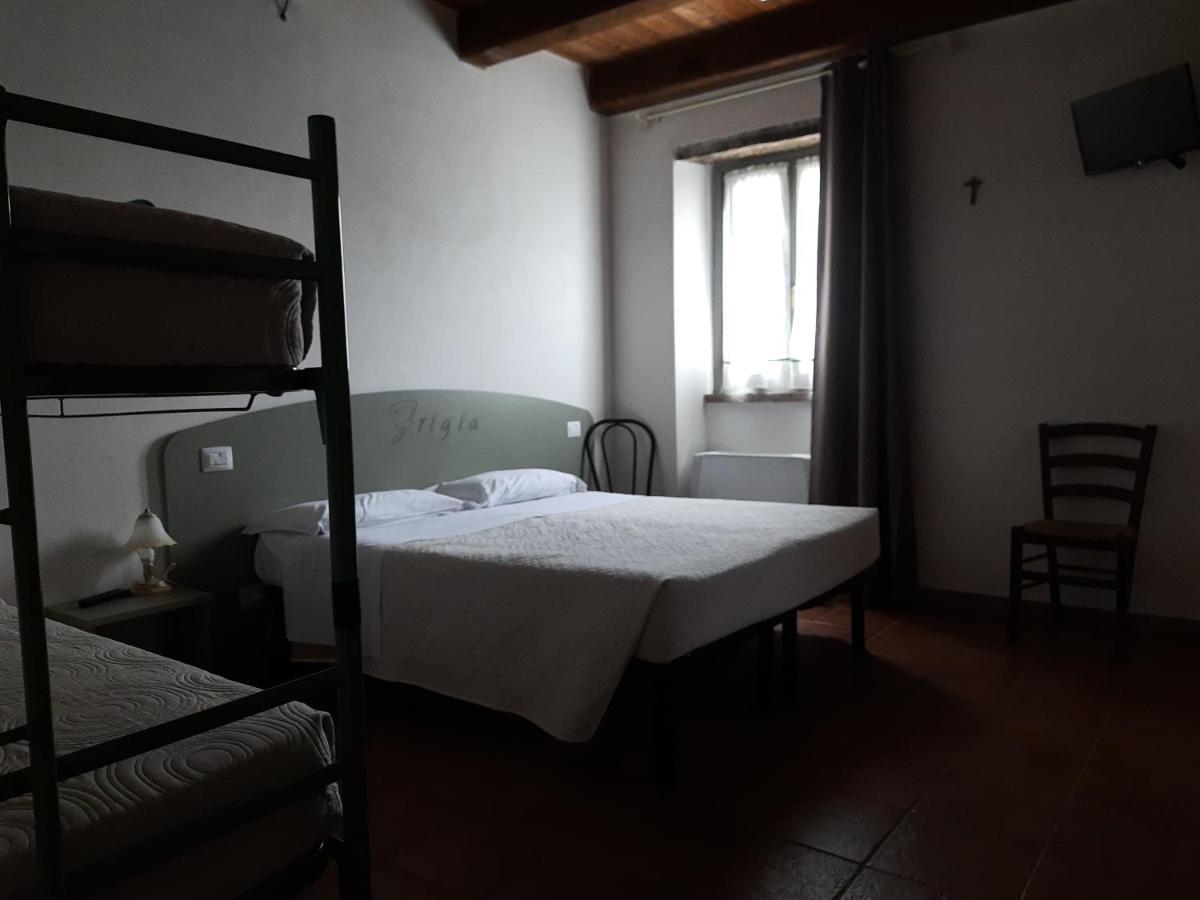 Agriturismo Antica Corte Montatteglia Δωμάτιο φωτογραφία